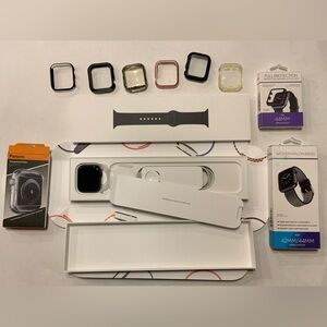 Apple Watch SE 44 mm in Space Gray